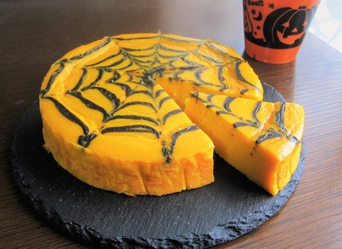 かぼちゃのチーズケーキ～黒ごまマーブル