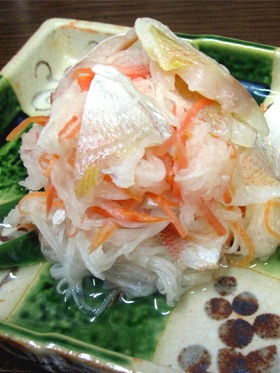 紅白なます 小鯛の笹漬け添え